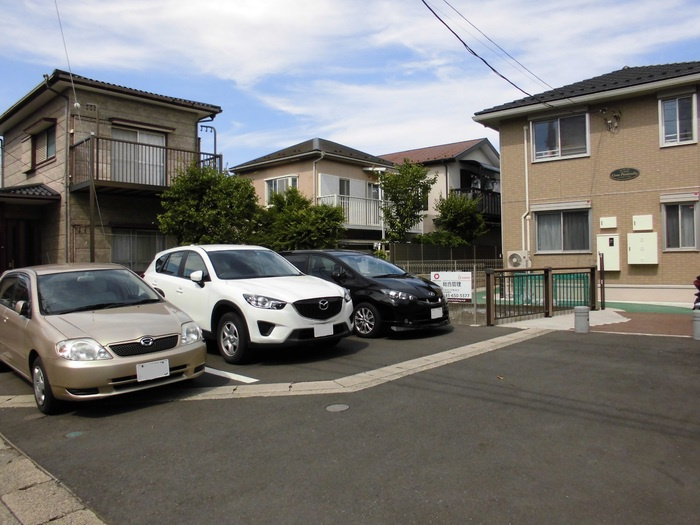 カーサポンティチェロの駐車場|駐車場