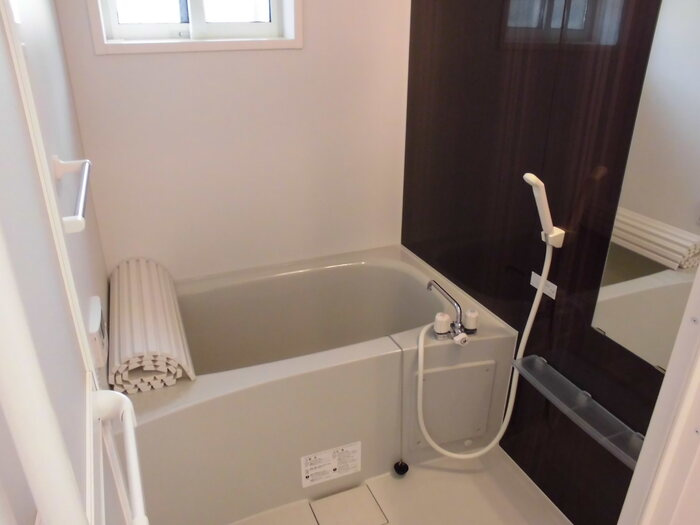 カーサポンティチェロの浴室|浴室は追焚乾燥機能付き♪