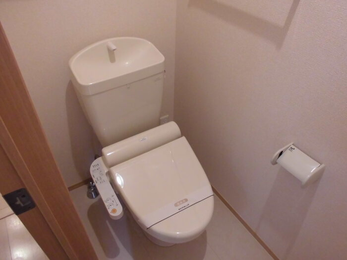 カーサポンティチェロのトイレ|トイレ