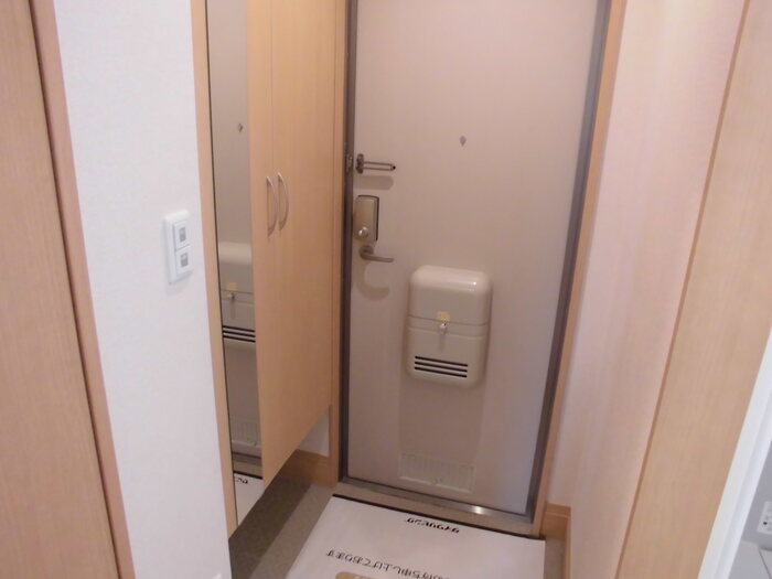 カーサポンティチェロの玄関|玄関