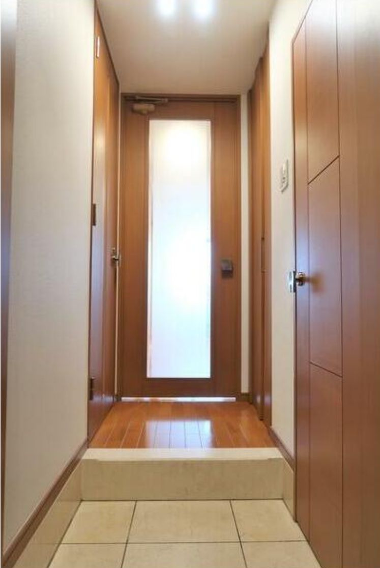 リリエンベルグ目白壱番館の玄関