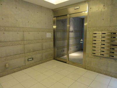 【エントランス】 | アソシアグロッツォ平尾ザ・シティ