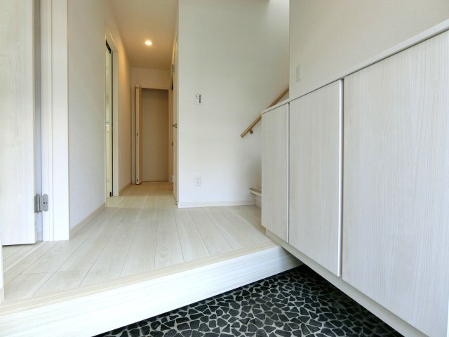 新潟市東区紫竹7丁目の玄関