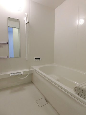 新潟市東区紫竹7丁目の浴室