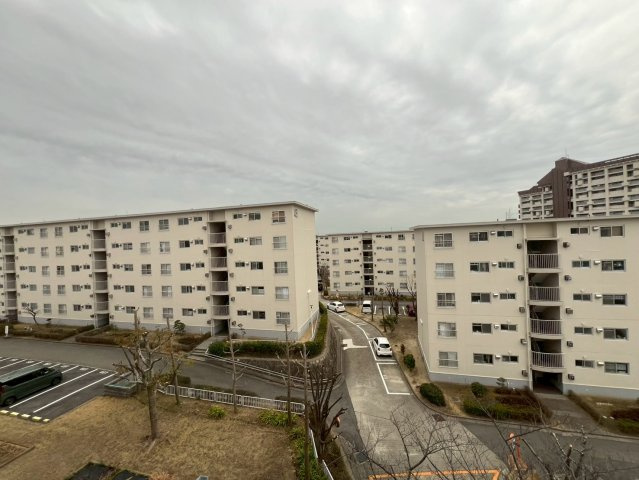 神陵台東住宅47号棟の展望