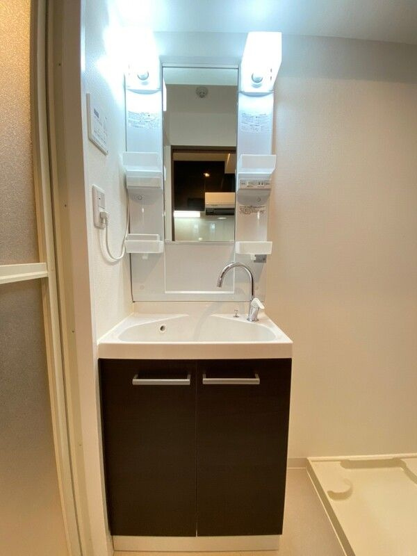 Ｂｏｎｈｅｕｒ南篠崎の独立洗面台