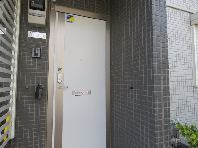 メゾンブランシェの玄関