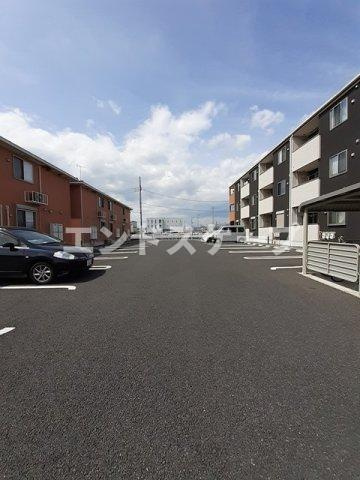 フィオーレ　プリート　Ⅲの駐車場|高崎、前橋のお部屋探しはエンドスケープまで！お客様の理想お聞かせ下さい♪