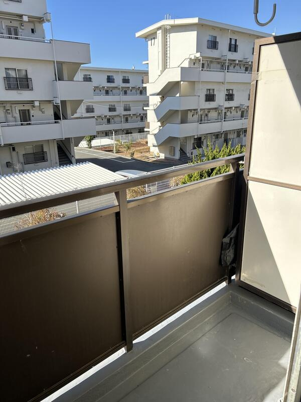 明舞第6団地13号棟のバルコニー