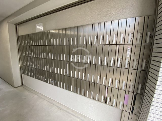 エステムプラザ大手前エヴァースのその他共用部分|エステムプラザ大手前エヴァース　メールボックス