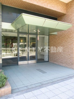 【エントランス】 | 落ち着いたエントランスです
