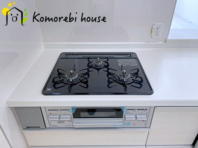 上尾市弁財１丁目　新築一戸建て　ブルーミングガーデン　01のキッチン|きれいなキッチンです