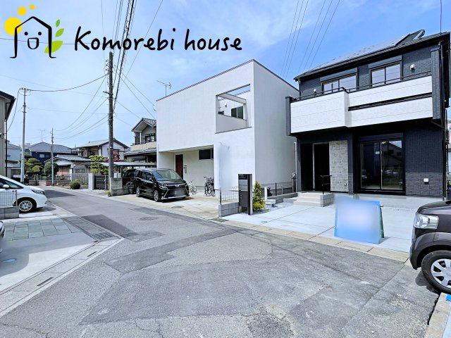 上尾市弁財１丁目　新築一戸建て　ブルーミングガーデン　01の前面道路含む現地写真|前面道路含む現地写真です