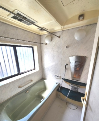 茂原市高師　中古戸建の浴室|平成15年3月築4SLDK 駐車3台可能  都市ガス上下水 スーパーカスミ徒歩約6分 駅徒歩約22分