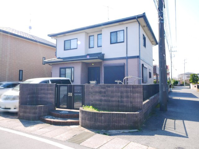 茂原市高師　中古戸建の外観|平成15年3月築4SLDK 駐車3台可能  都市ガス上下水 スーパーカスミ徒歩約6分 駅徒歩約22分