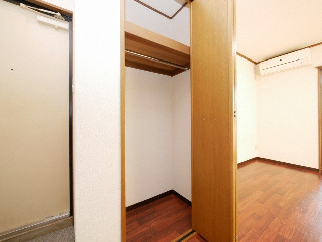 大阪市西淀川区大和田４丁目の賃貸マンションの収納