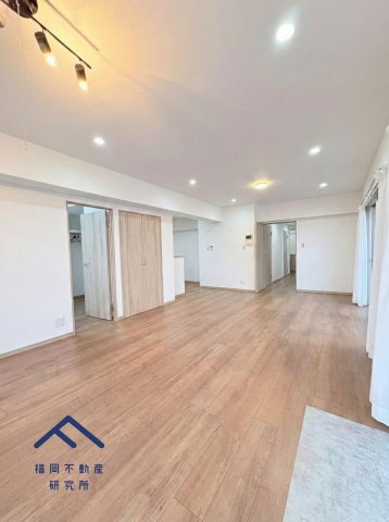 アムール和白Ⅲの居間・リビング