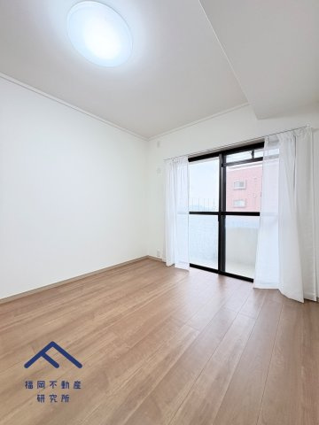 アムール和白Ⅲの洋室