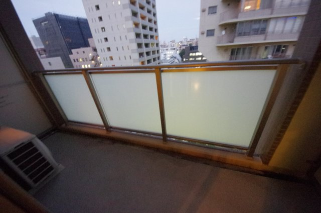 【バルコニー】