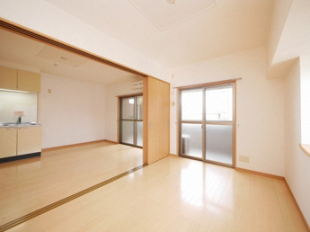 【居間・リビング】