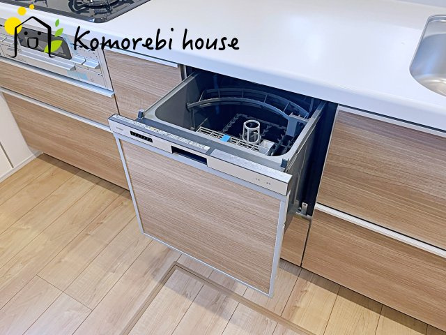 上尾市弁財１丁目　新築一戸建て　ブルーミングガーデン　02のキッチン