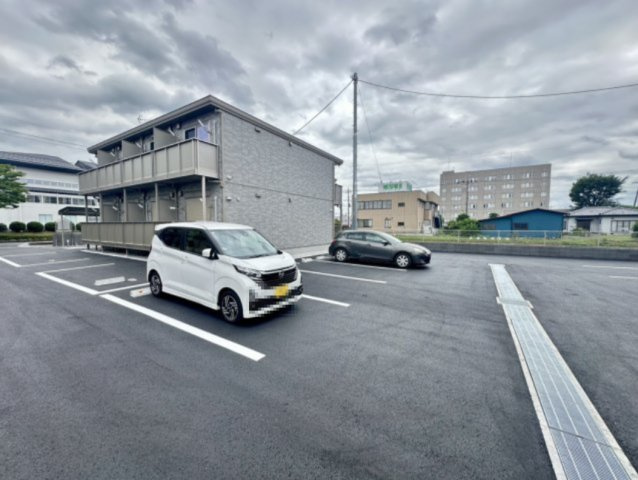 ルミエール県立女子大前Bの駐車場