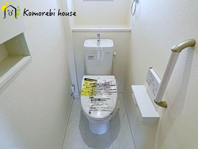 桶川市末広3丁目　5期　新築一戸建て　ブルーミングガーデン　01のトイレ|撮影：'26/07/18