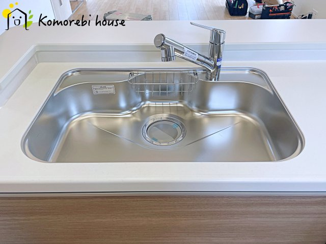 桶川市末広3丁目　5期　新築一戸建て　ブルーミングガーデン　01のキッチン|撮影：'26/07/18