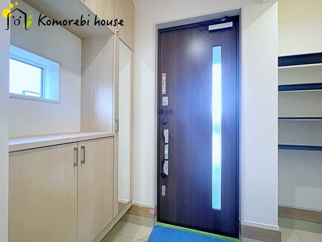 桶川市末広3丁目　5期　新築一戸建て　ブルーミングガーデン　01の玄関|撮影：'26/07/18