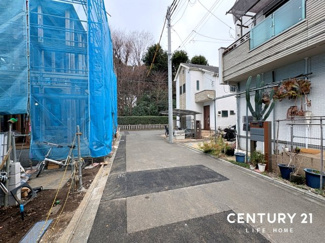 【前面道路含む現地写真】