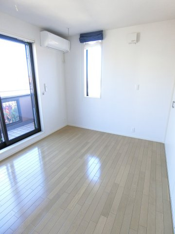 川崎市多摩区南生田2丁目へーベルハウスの居間・リビング