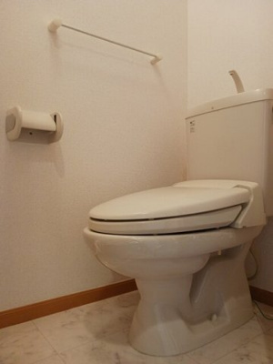 【トイレ】 | セントラルヒルズⅢ | コンパクトで使いやすいトイレです