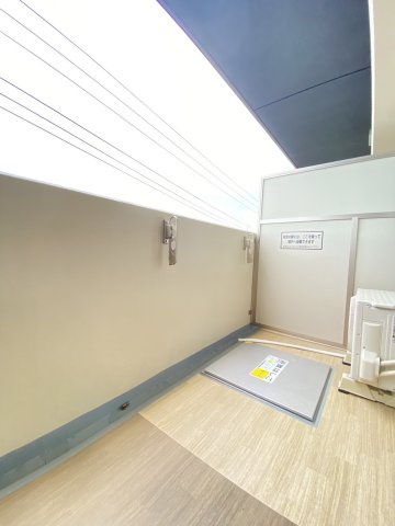 ロイス茨木奈良町のバルコニー