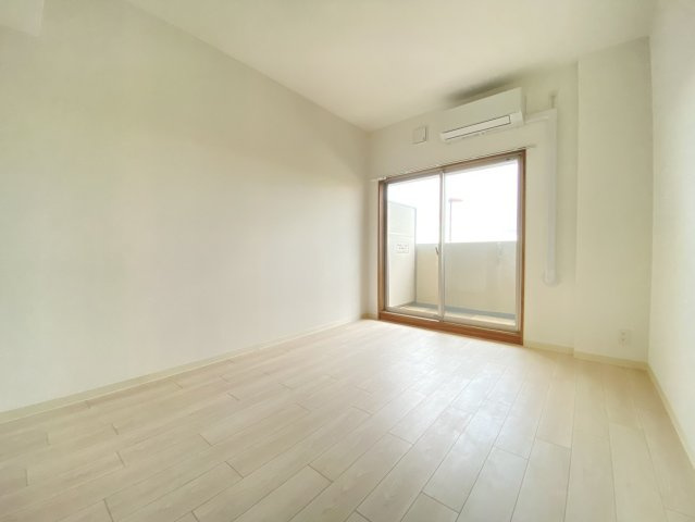 ロイス茨木奈良町の居間・リビング