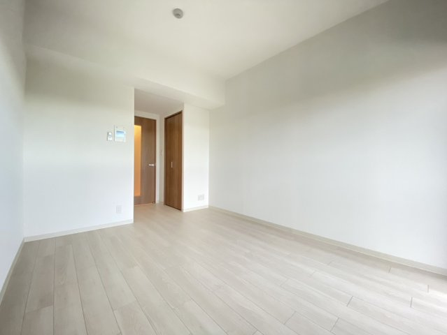 ロイス茨木奈良町の洋室