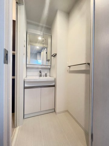 ロイス茨木奈良町の洗面所