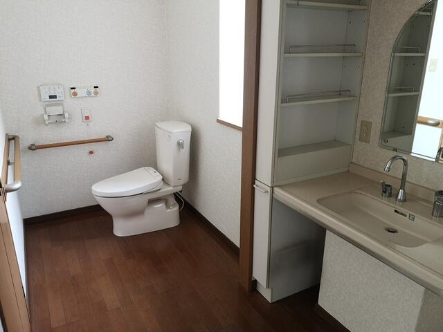 小山市城山町　貸住居付きテナント