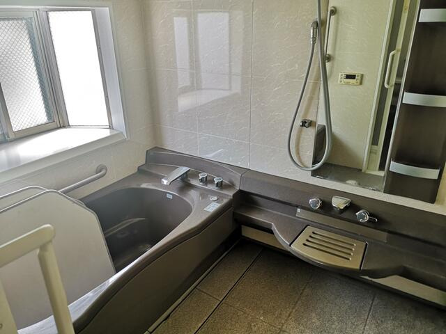 小山市城山町　貸住居付きテナント