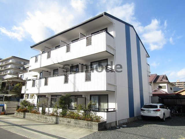 ヴィラージュ吉田の外観