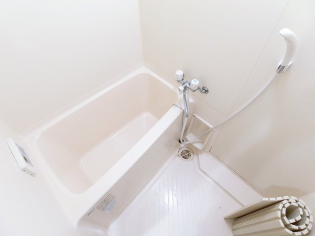 ヴィラージュ吉田の浴室