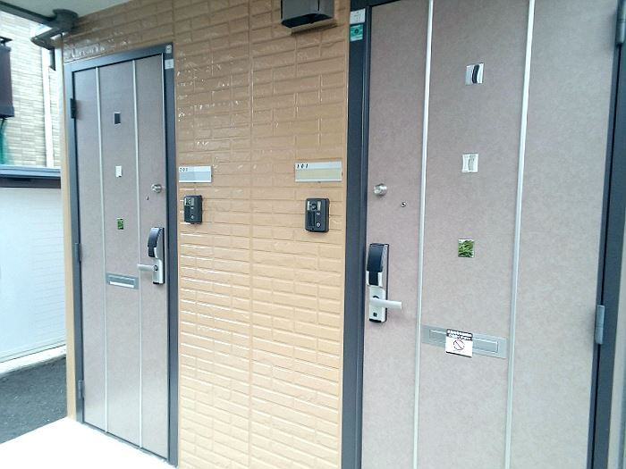 セジュール・レーベンの玄関