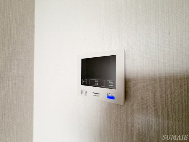 カーサコリーナのセキュリティ|モニター付きインターホンです☆