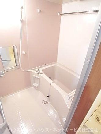 ララ・フォレストの浴室