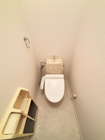 ラヴェール北五葉のトイレ