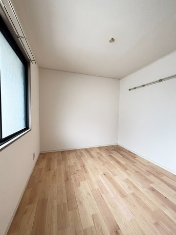 ラヴェール北五葉の洋室