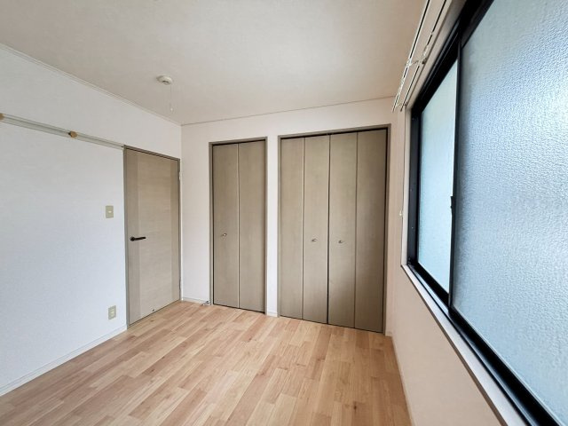 ラヴェール北五葉の洋室