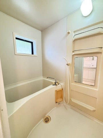 ラヴェール北五葉の浴室