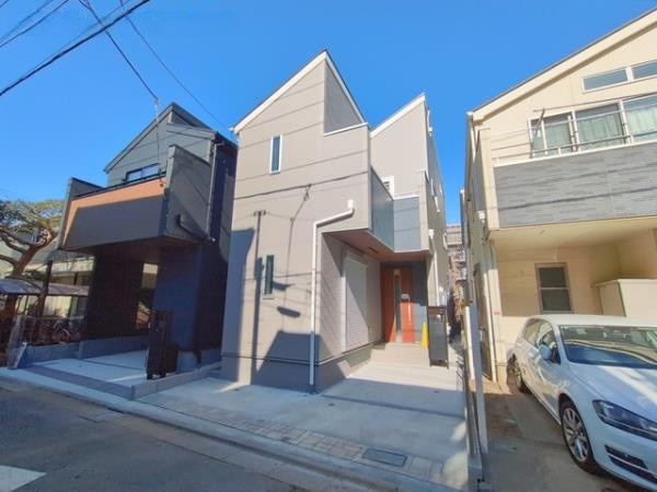 杉並区今川1丁目　創エネ×耐震　長期優良住宅