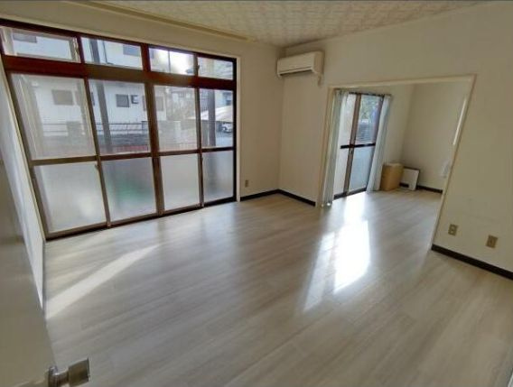 【居間・リビング】