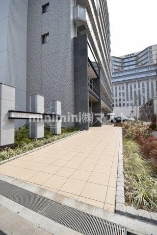 エスリード新福島のエントランス